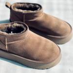 Ботинки из натуральной замши песочного цвета с подкладкой из шерсти